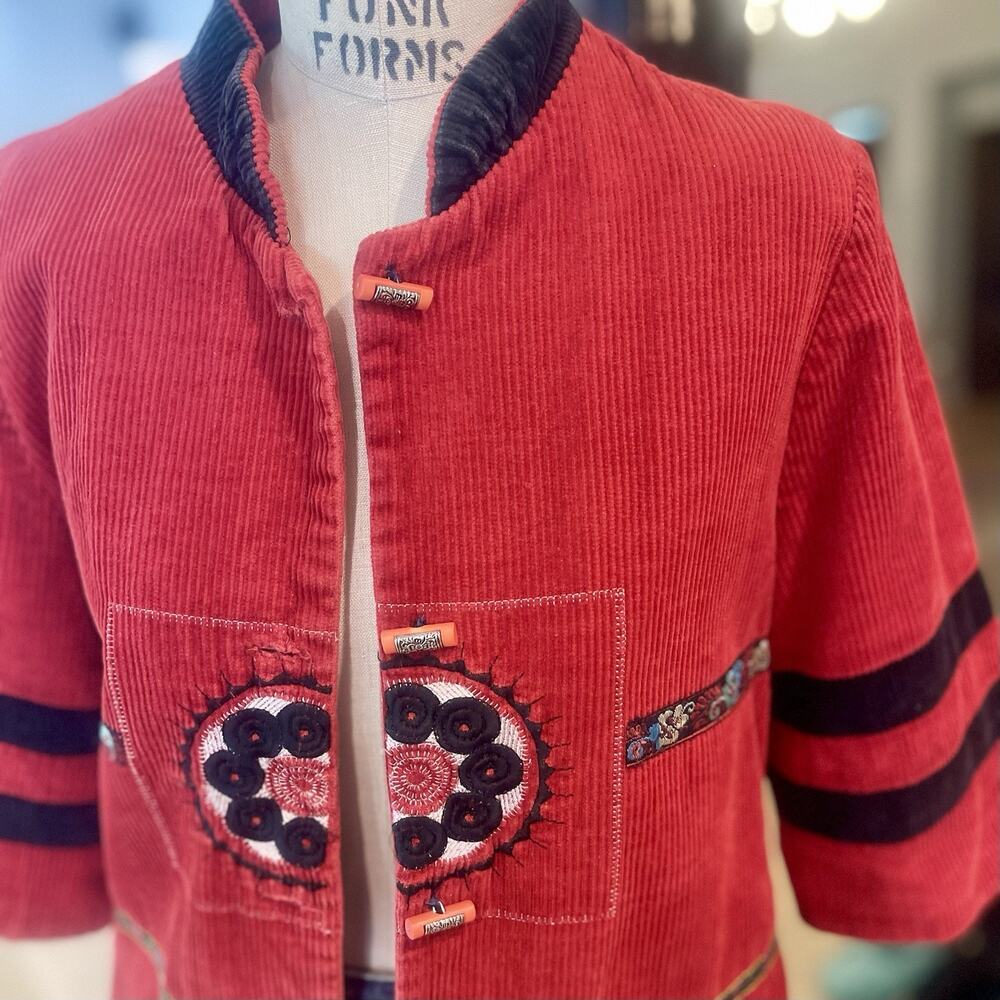 Chang Hong Womens Red Corduroy Embroidered Toggle Lined Short Jacket Medium